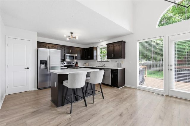 1906 Choctaw Drive, Greenwood, MO 64034