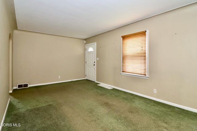 1532 Gould Road, Toledo, OH 43612