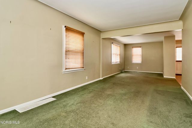 1532 Gould Road, Toledo, OH 43612