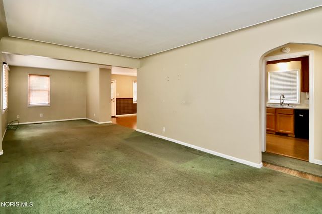 1532 Gould Road, Toledo, OH 43612