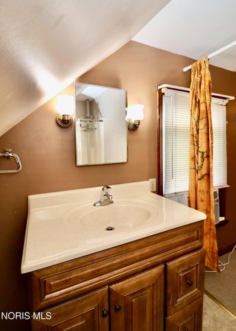 1532 Gould Road, Toledo, OH 43612