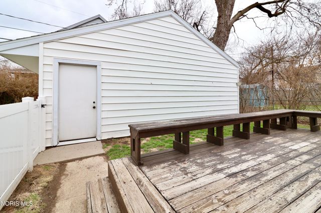 1532 Gould Road, Toledo, OH 43612