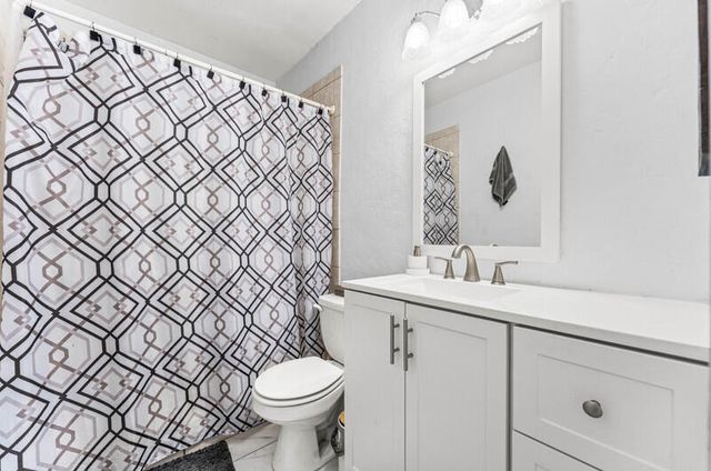 305 Henthorne Drive, Palm Springs, FL 33461