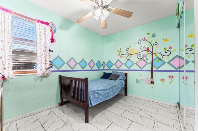 305 Henthorne Drive, Palm Springs, FL 33461