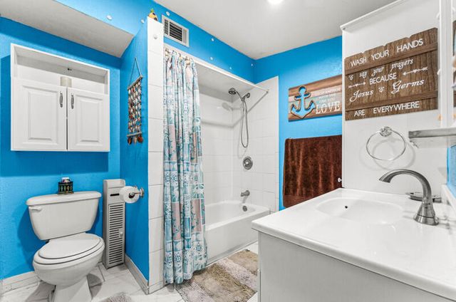 305 Henthorne Drive, Palm Springs, FL 33461