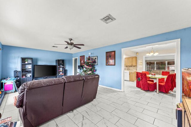 305 Henthorne Drive, Palm Springs, FL 33461