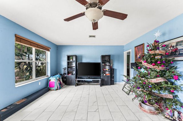 305 Henthorne Drive, Palm Springs, FL 33461