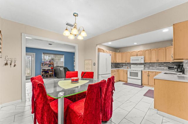 305 Henthorne Drive, Palm Springs, FL 33461