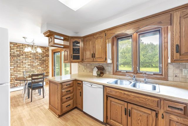 1683 WESTFIELD AVENUE, Green Bay, WI 54303