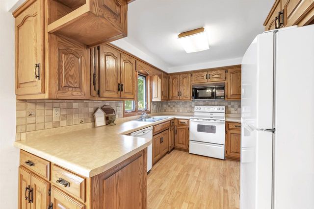 1683 WESTFIELD AVENUE, Green Bay, WI 54303