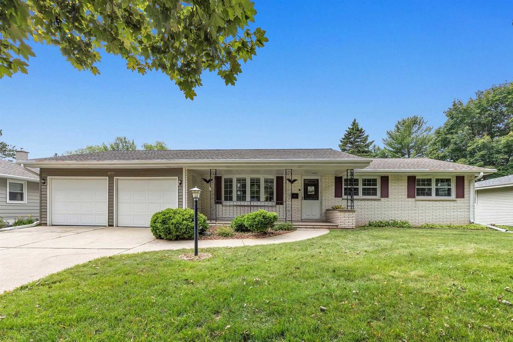 1683 WESTFIELD AVENUE, Green Bay, WI 54303