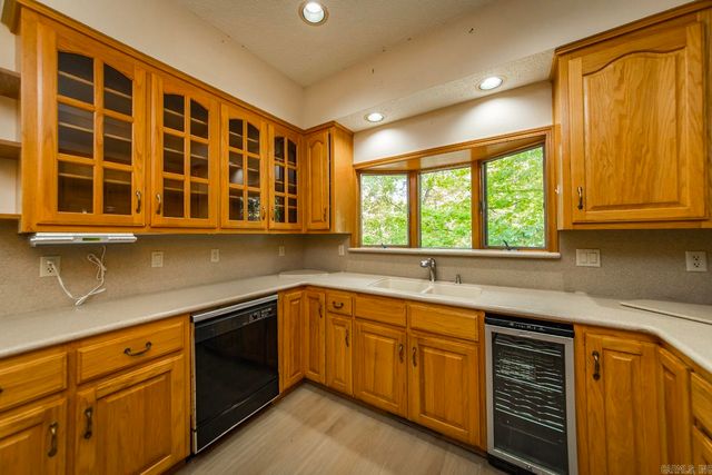 233 Snead Drive, Fairfield Bay, AR 72088