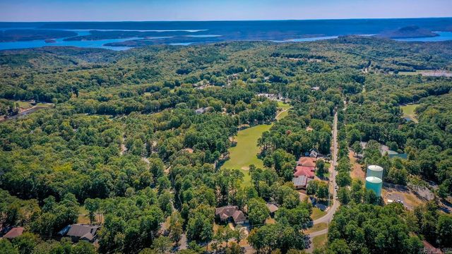 233 Snead Drive, Fairfield Bay, AR 72088