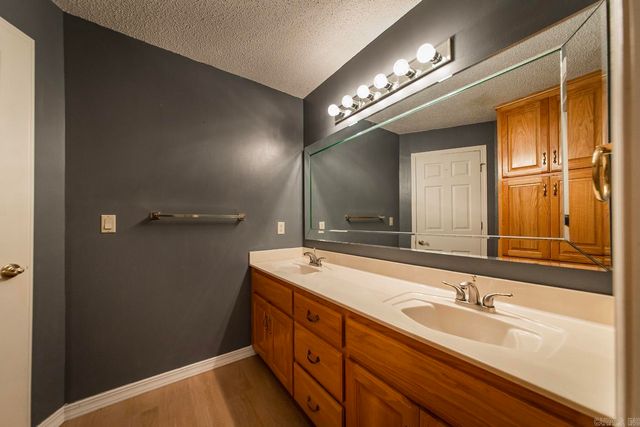 233 Snead Drive, Fairfield Bay, AR 72088
