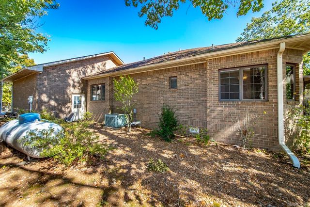 233 Snead Drive, Fairfield Bay, AR 72088