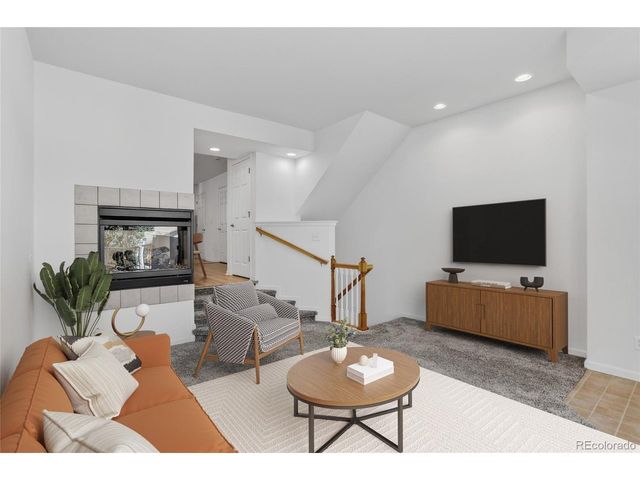 4122 Riley Dr, Longmont, CO 80503