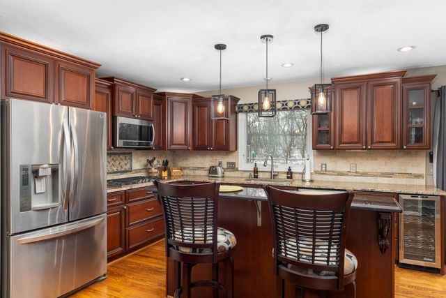 43121 Ashbury Drive, Novi, MI 48375