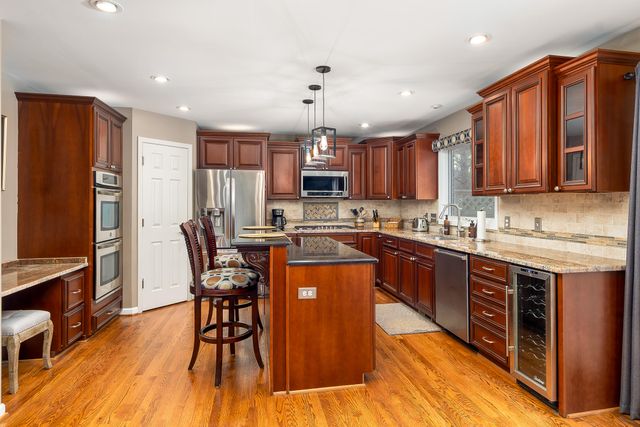 43121 Ashbury Drive, Novi, MI 48375