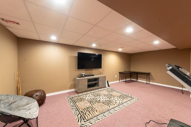 43121 Ashbury Drive, Novi, MI 48375