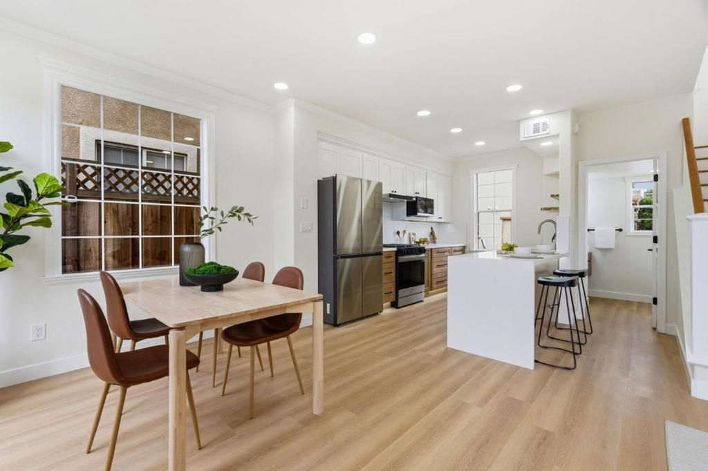 Image 12 of property listing at 374 Marquetry Court, San Jose, CA 95116