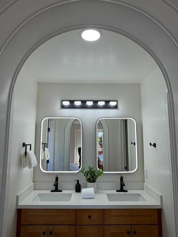 Image 25 of property listing at 374 Marquetry Court, San Jose, CA 95116