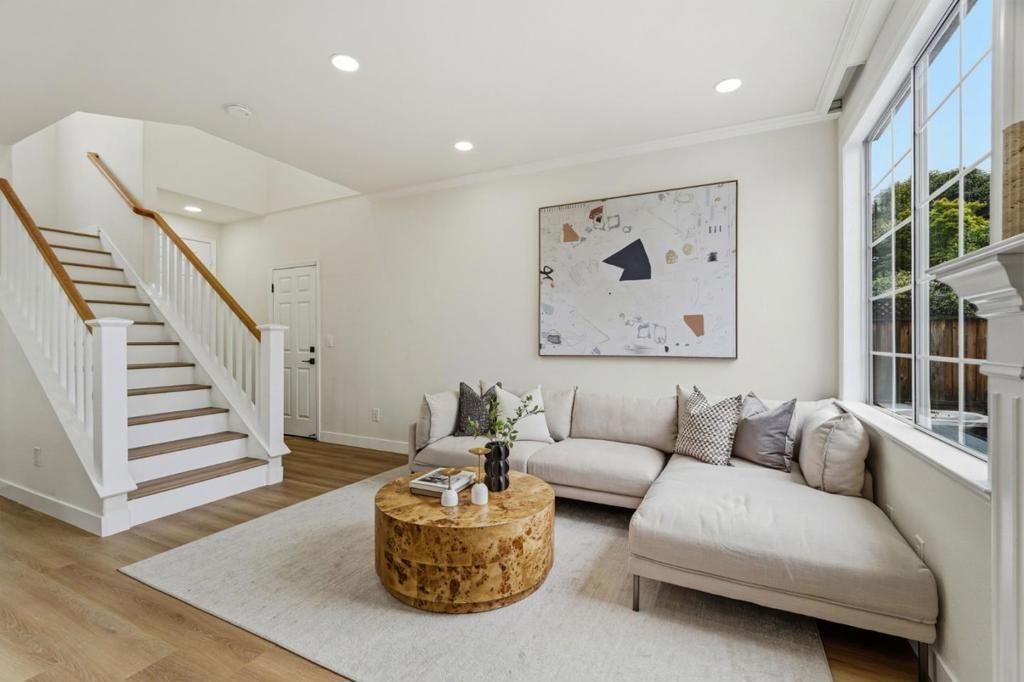 Image 5 of property listing at 374 Marquetry Court, San Jose, CA 95116