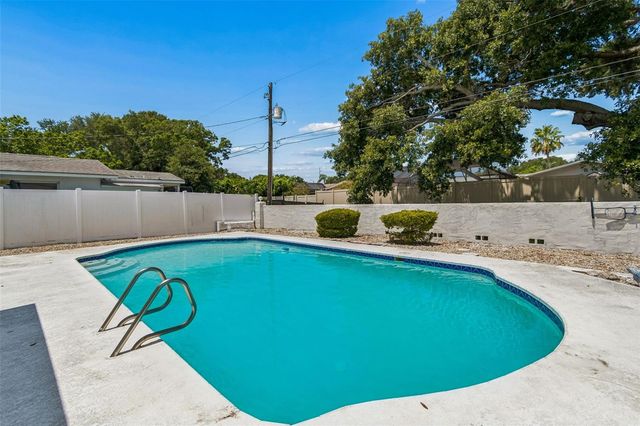 1836 PRINCETON DRIVE, Clearwater, FL 33765