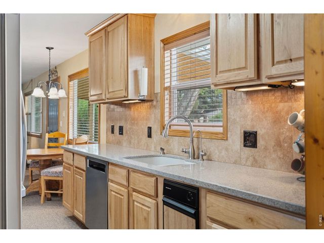1225 N 4th St, Berthoud, CO 80513