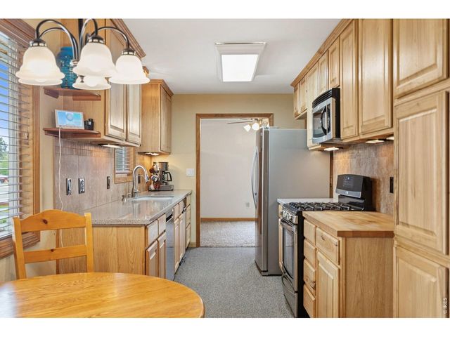1225 N 4th St, Berthoud, CO 80513