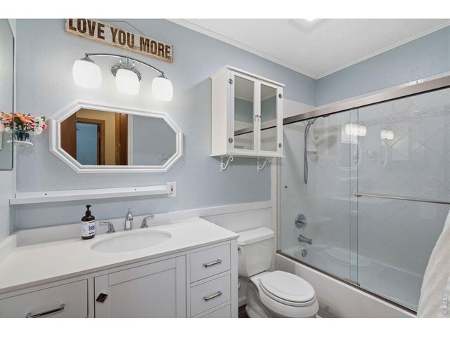 1225 N 4th St, Berthoud, CO 80513