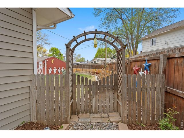 1225 N 4th St, Berthoud, CO 80513