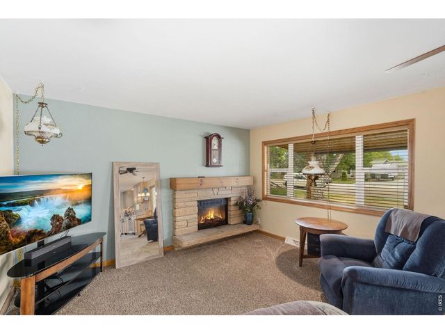 1225 N 4th St, Berthoud, CO 80513