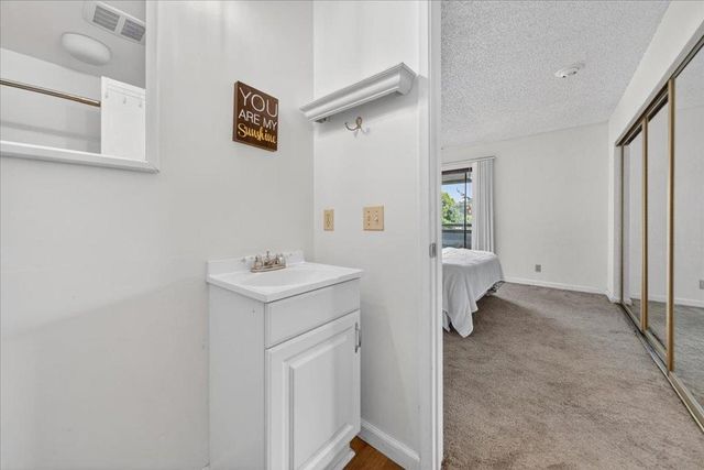 166 Kern Street 26, Salinas, CA 93905