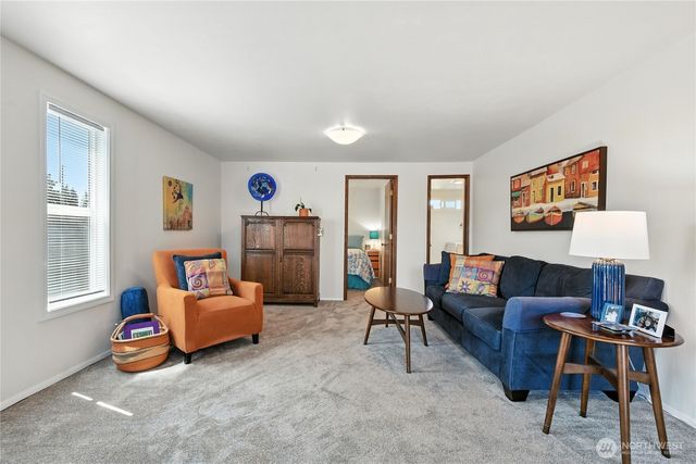 2102 35th Avenue, Longview, WA 98632