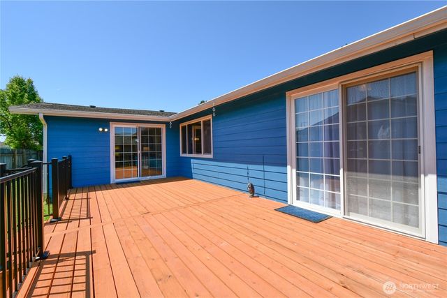 2102 35th Avenue, Longview, WA 98632