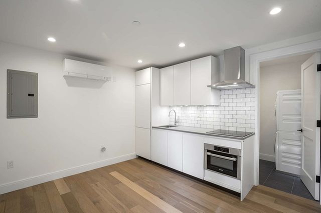 72 Beacon Street A, Boston, MA 02108