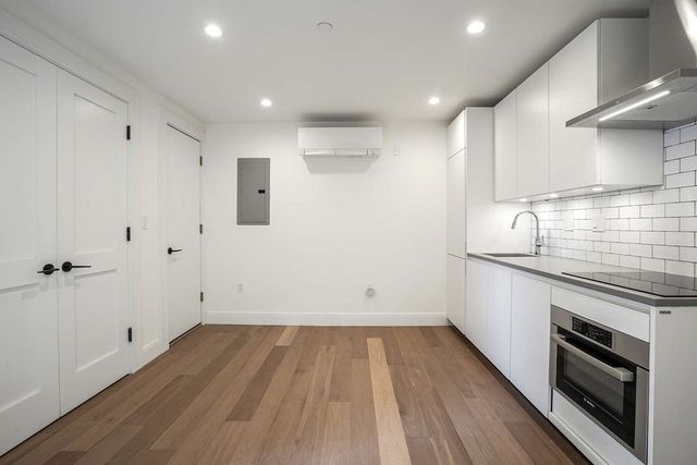 72 Beacon Street A, Boston, MA 02108