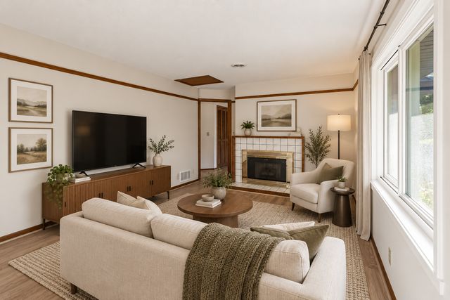 3630 Gershwin Lane N, Oakdale, MN 55128