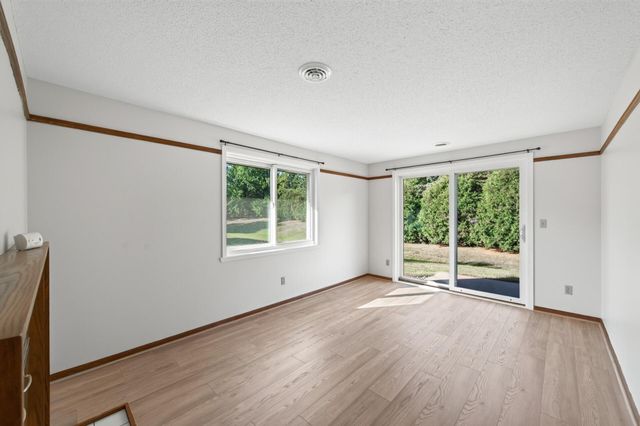 3630 Gershwin Lane N, Oakdale, MN 55128