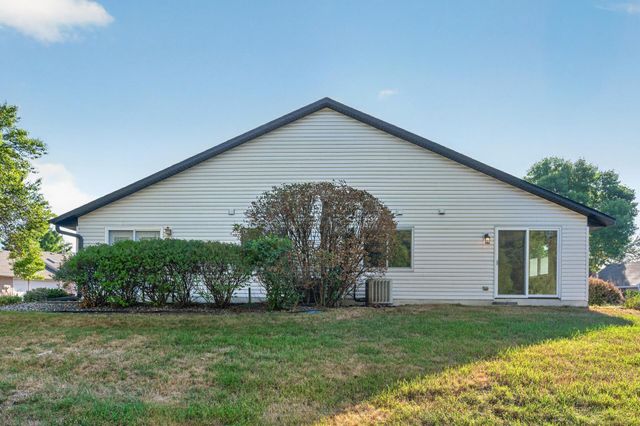 3630 Gershwin Lane N, Oakdale, MN 55128