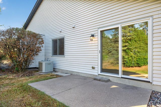 3630 Gershwin Lane N, Oakdale, MN 55128