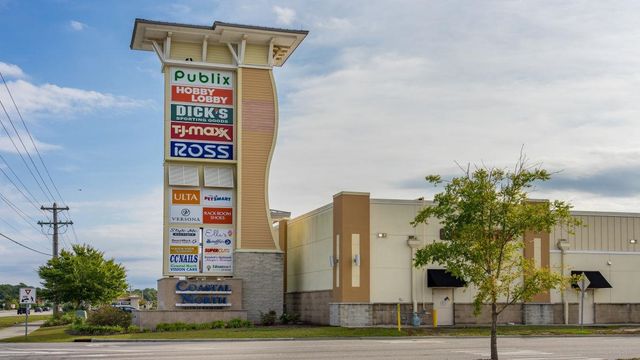 723 Grateful Dr., Little River, SC 29566