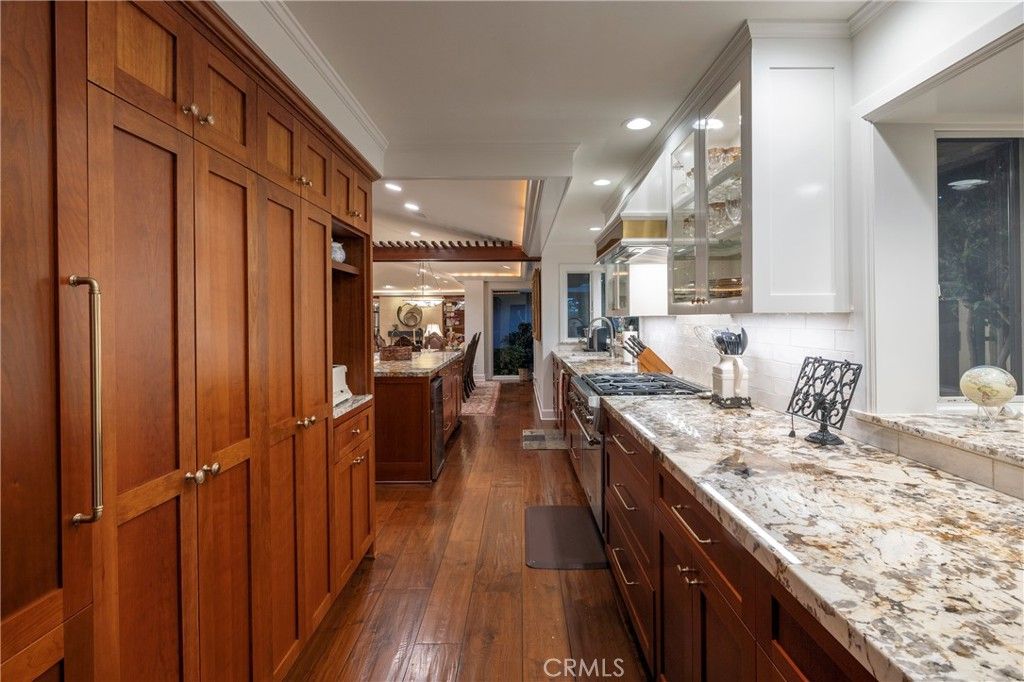 Image 15 of property listing at 1849 Seadrift, Corona Del Mar, CA 92625