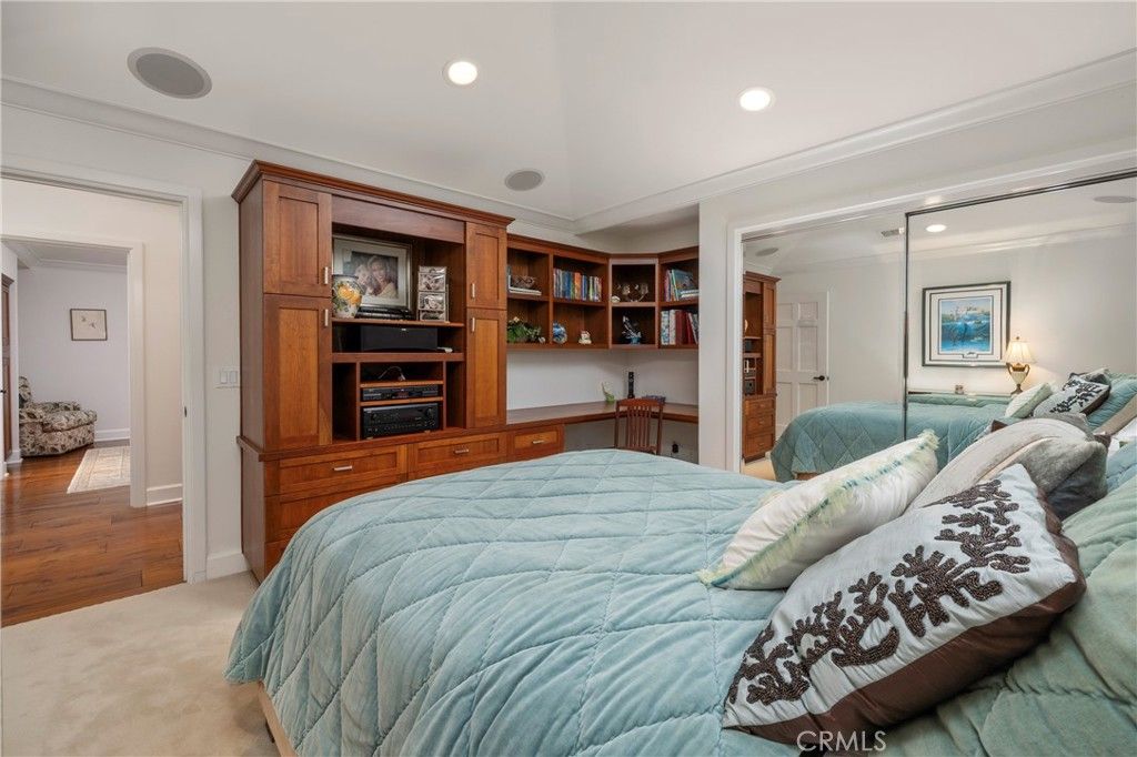 Image 22 of property listing at 1849 Seadrift, Corona Del Mar, CA 92625