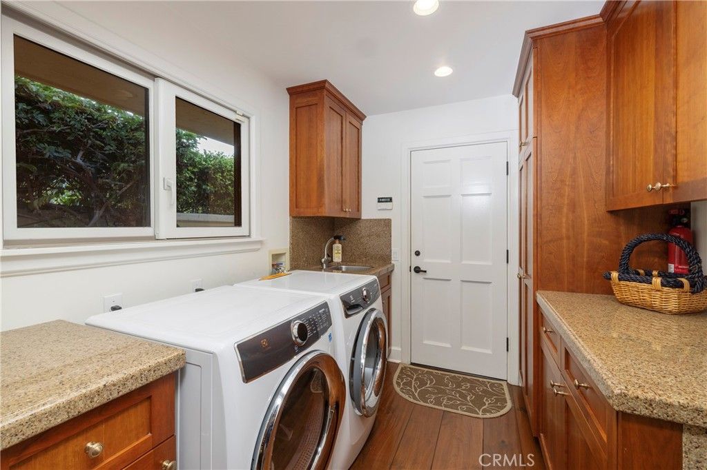 Image 26 of property listing at 1849 Seadrift, Corona Del Mar, CA 92625