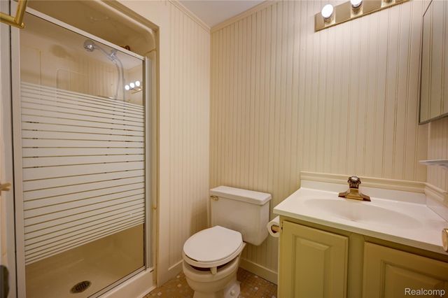 1946 White Birch Court, Rochester, MI 48309
