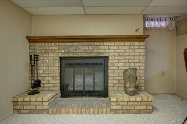 1946 White Birch Court, Rochester, MI 48309