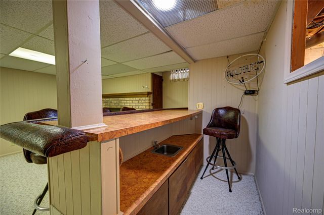1946 White Birch Court, Rochester, MI 48309