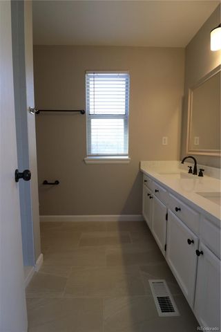 5566 S Ireland Street, Aurora, CO 80015