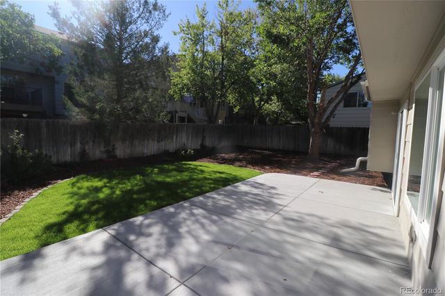 5566 S Ireland Street, Aurora, CO 80015